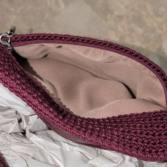 The Sak Burgundy Woven Handbag - Picture 6 of 14